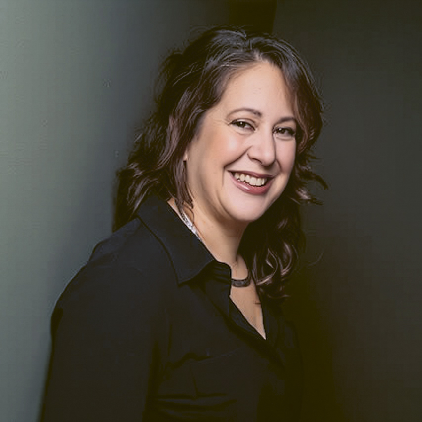 Headshot of Paula Redes Sidore